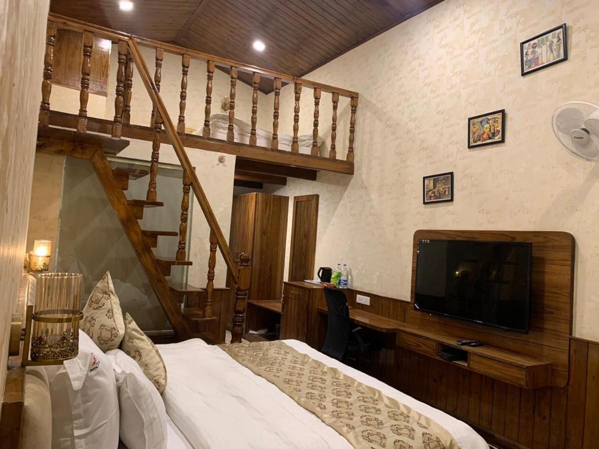 Hotel Royal Castle Kasol Exteriér fotografie