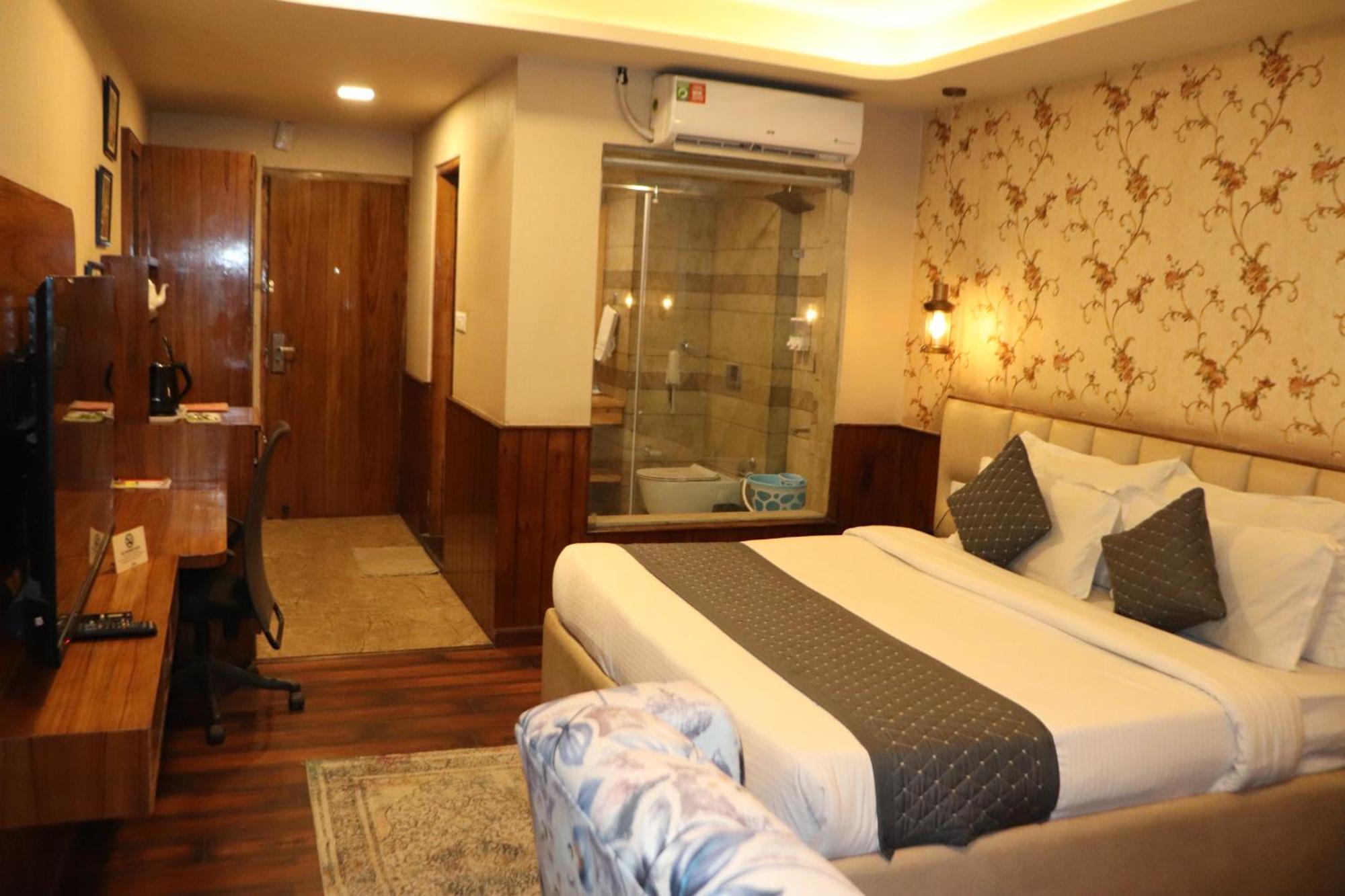 Hotel Royal Castle Kasol Exteriér fotografie